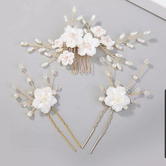 Bridal Floral hair comb with floral hair pins main image 5